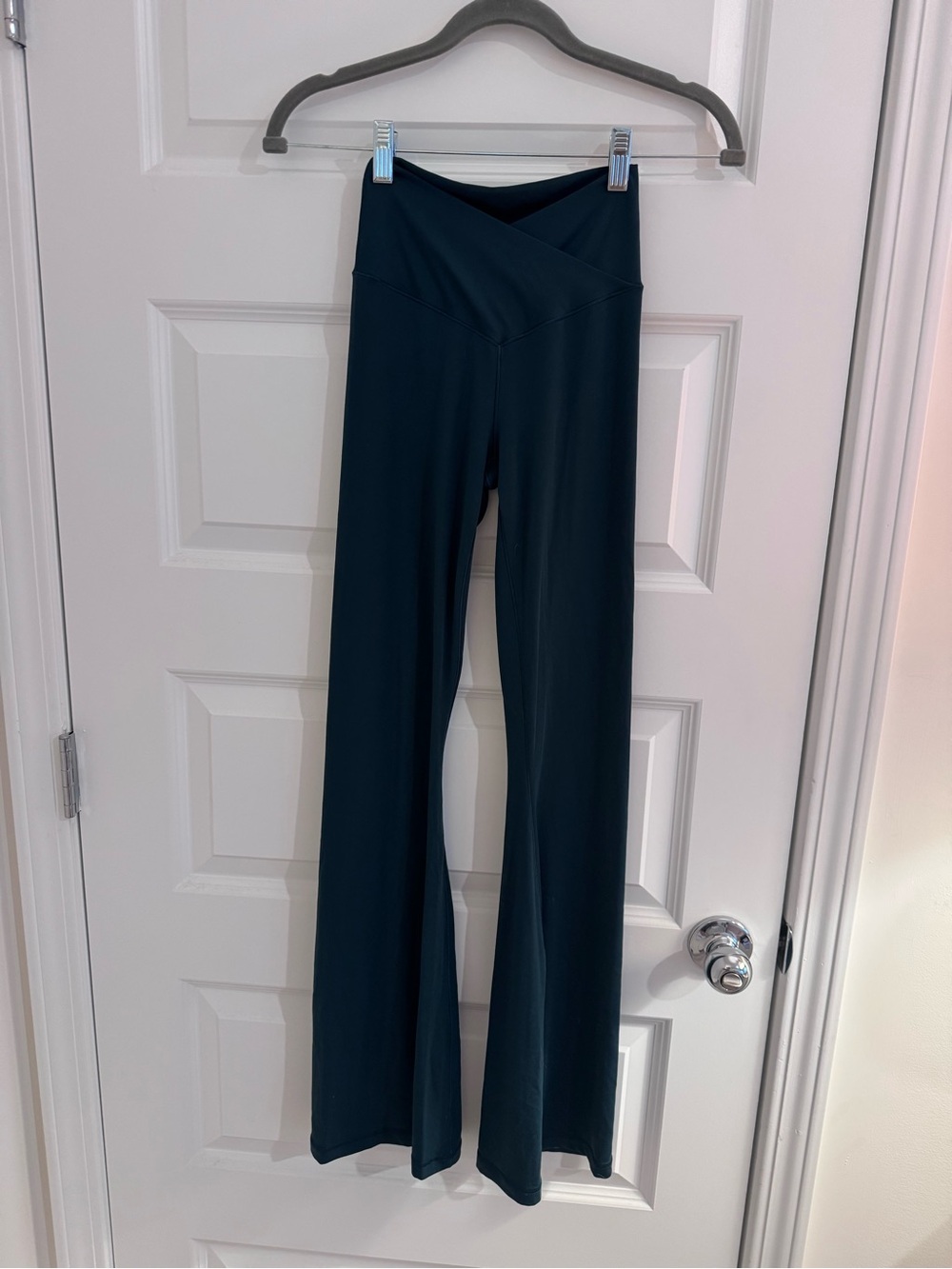 OFFLINE By Aerie Real Me High Waistes Crossover Flare Leggings